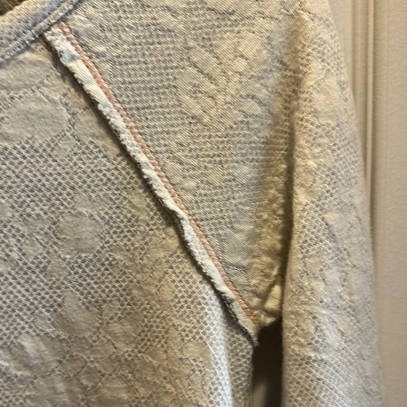 Miss Chievous Lace Textured Top in Light Gray - Picture 4 of 7